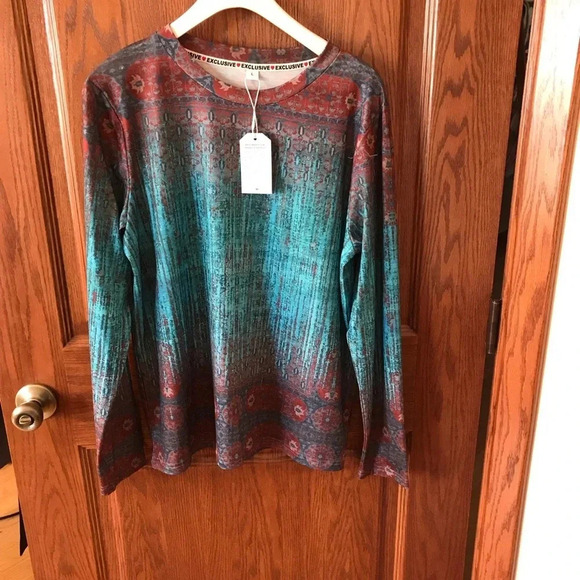 NWT Boutique Ladies Top - Picture 14 of 16